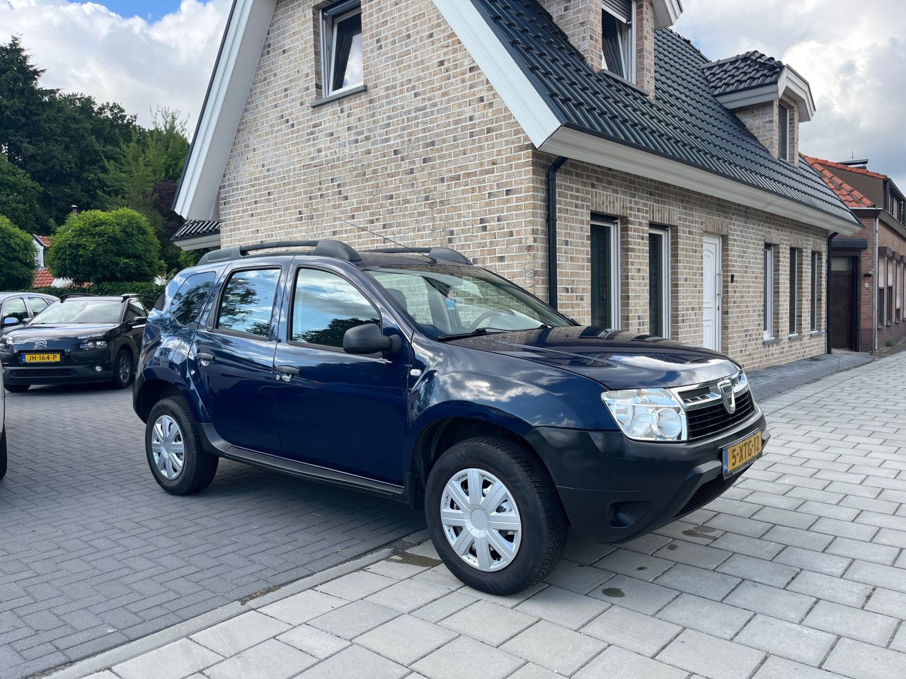 Dacia Duster 1.6i Ambiance 2012