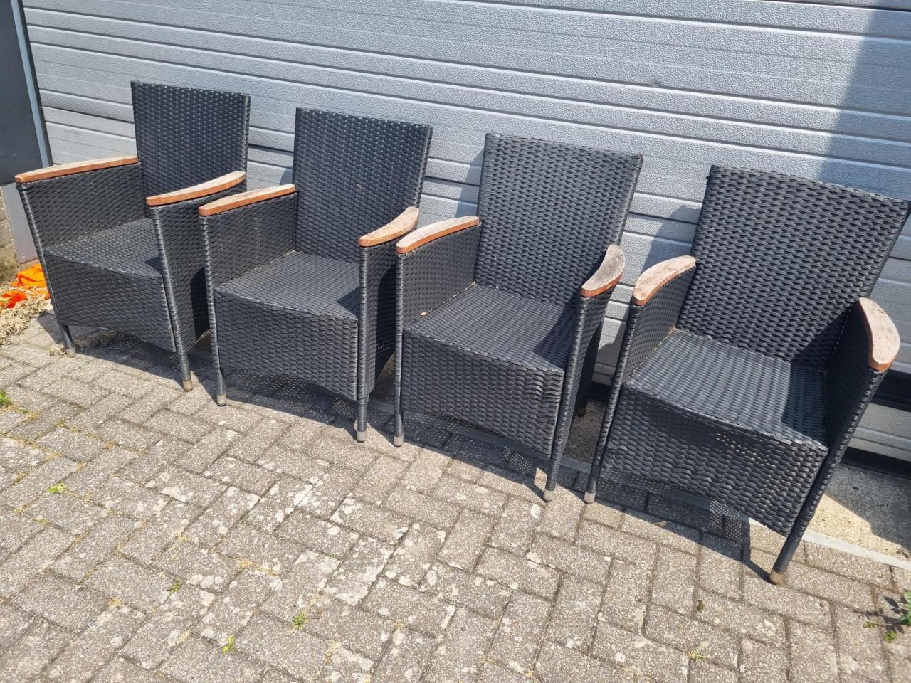 Tuinset zwart 4 x Stoel & 1 x Tafel ( opklapbaar ) Demontabel