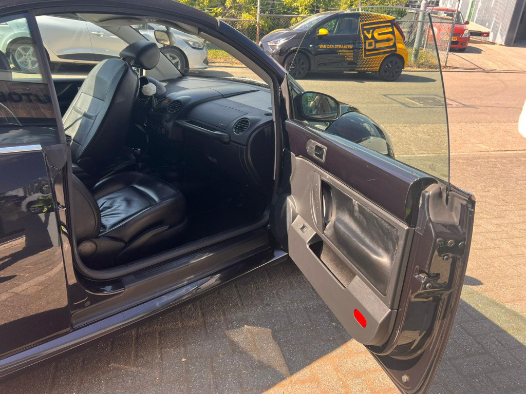 Volkswagen New Beetle cabriolet 1.6 highline