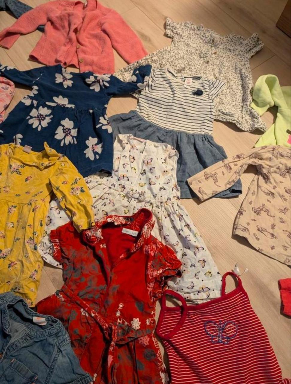 Pakket meisjes kleding maat 86