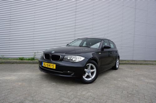 BMW 1 Serie 116i airco / elektr. ramen / parkeers. / lm velgen / apk t/m 09