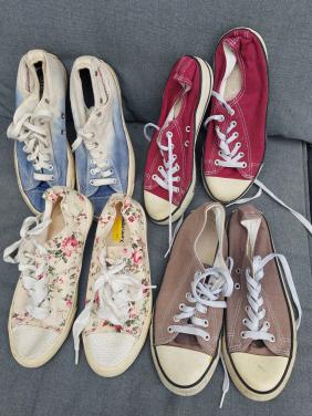 4 paar damessneakers mt 37 weg is weg!