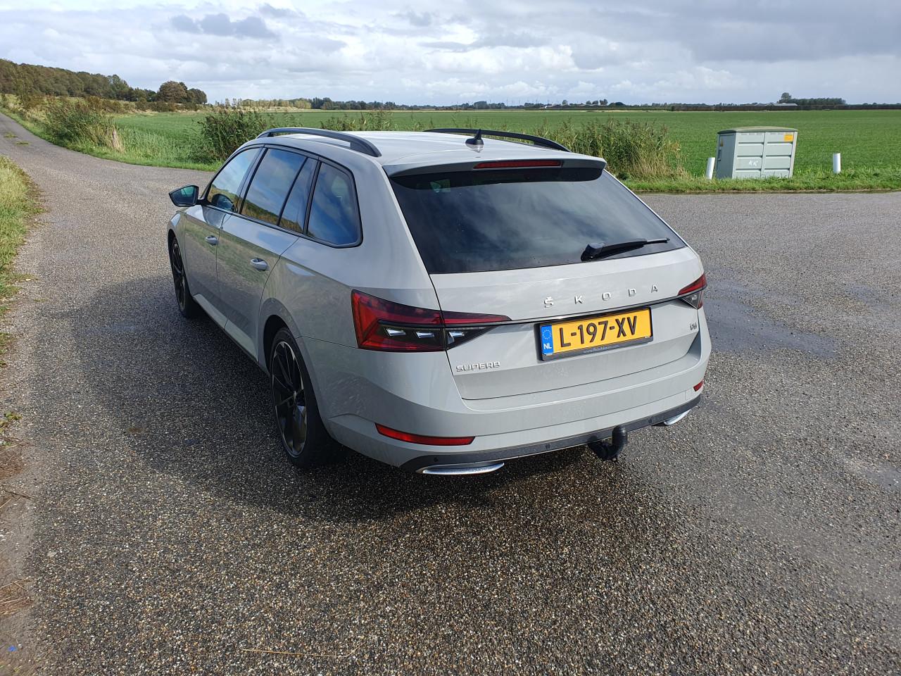 Skoda Superb combi 1.4 tsi iv sportline business