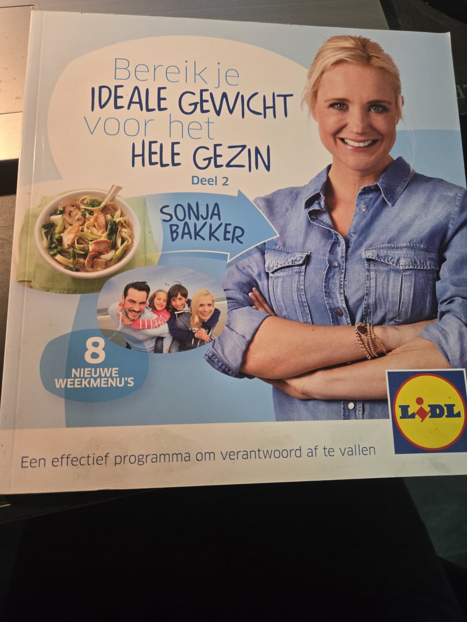 2 dieetboeken "Bereik je ideale gewicht!" Deel 1 en 2 van Sonja Bakker,
