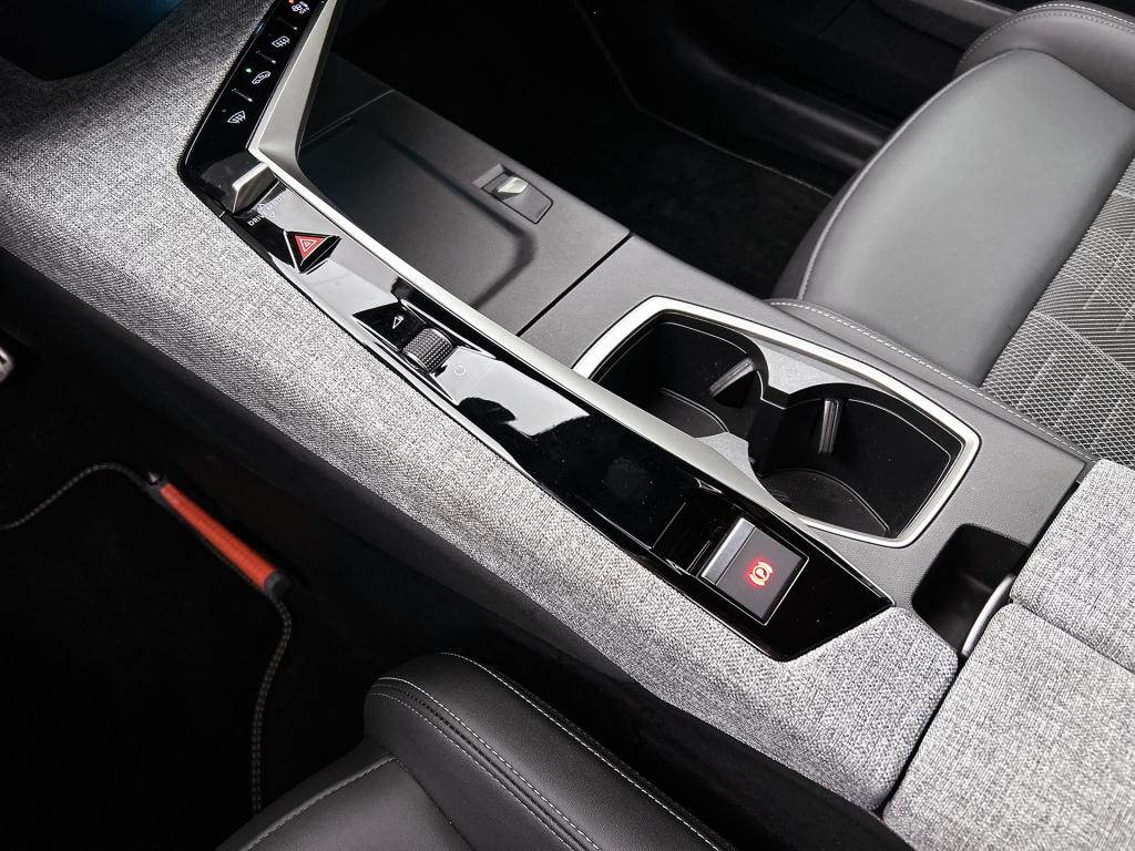 Peugeot 3008 hybrid 145pk automaat gt | rijklaar | stoelverwarming | elektr