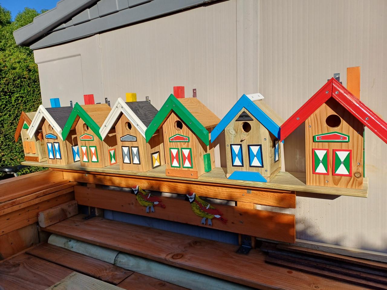 Allerhande Vogel huisjes  &  Egelhuisjes te Koop [  zie  alle  foto's  ]