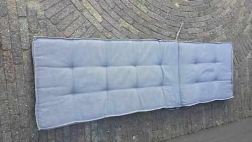 Dik kussen voor ligbed