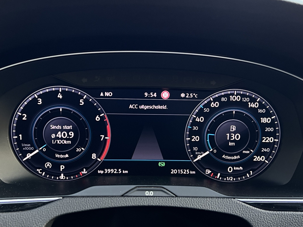 Volkswagen Passat variant highline automaat | bluetooth | camera | lederen 