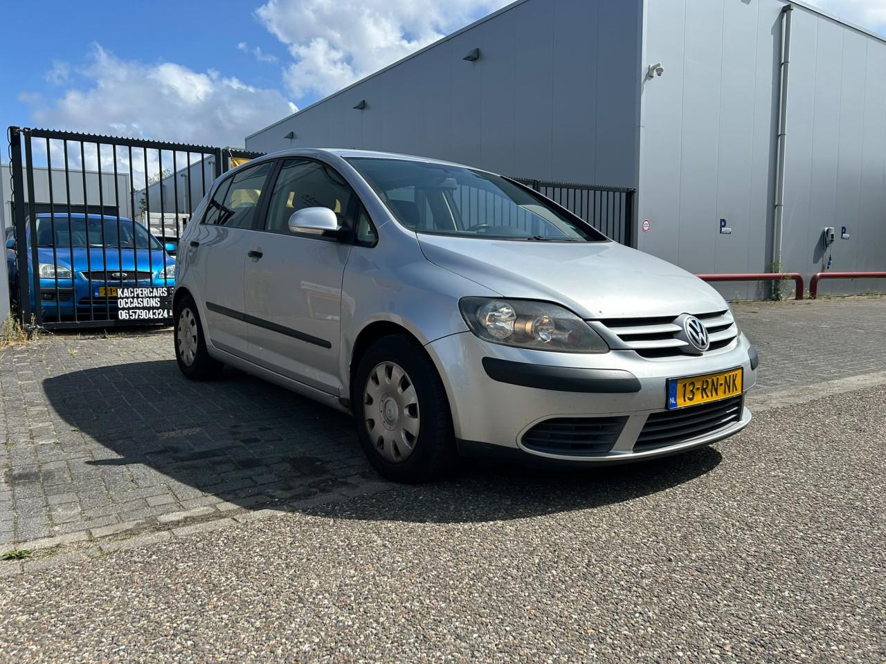 Volkswagen Golf Plus 1.6 FSI Comfortline Business AC/APK 03-2027/LEES TEKST