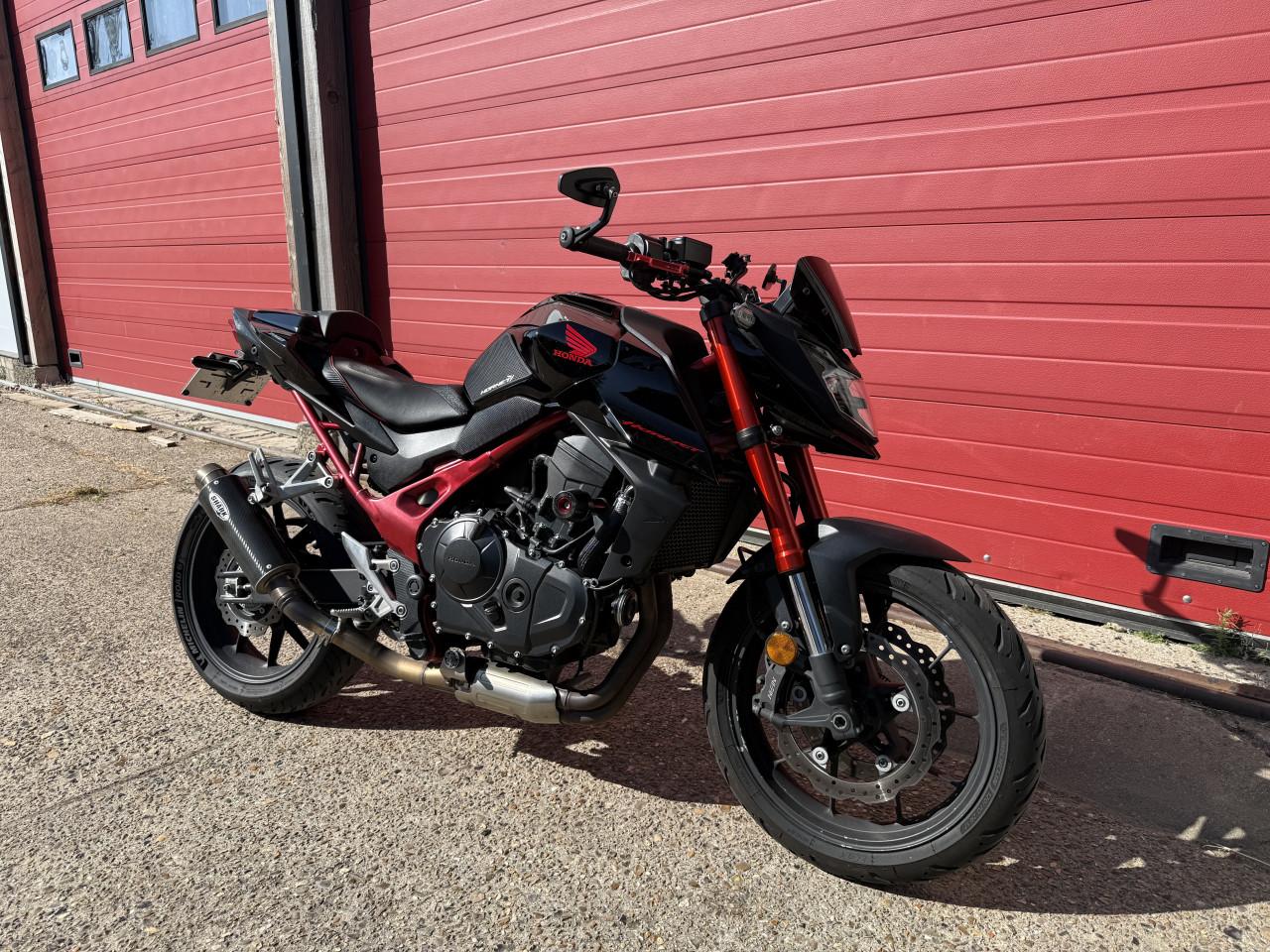 Honda CB750 Hornet 2023