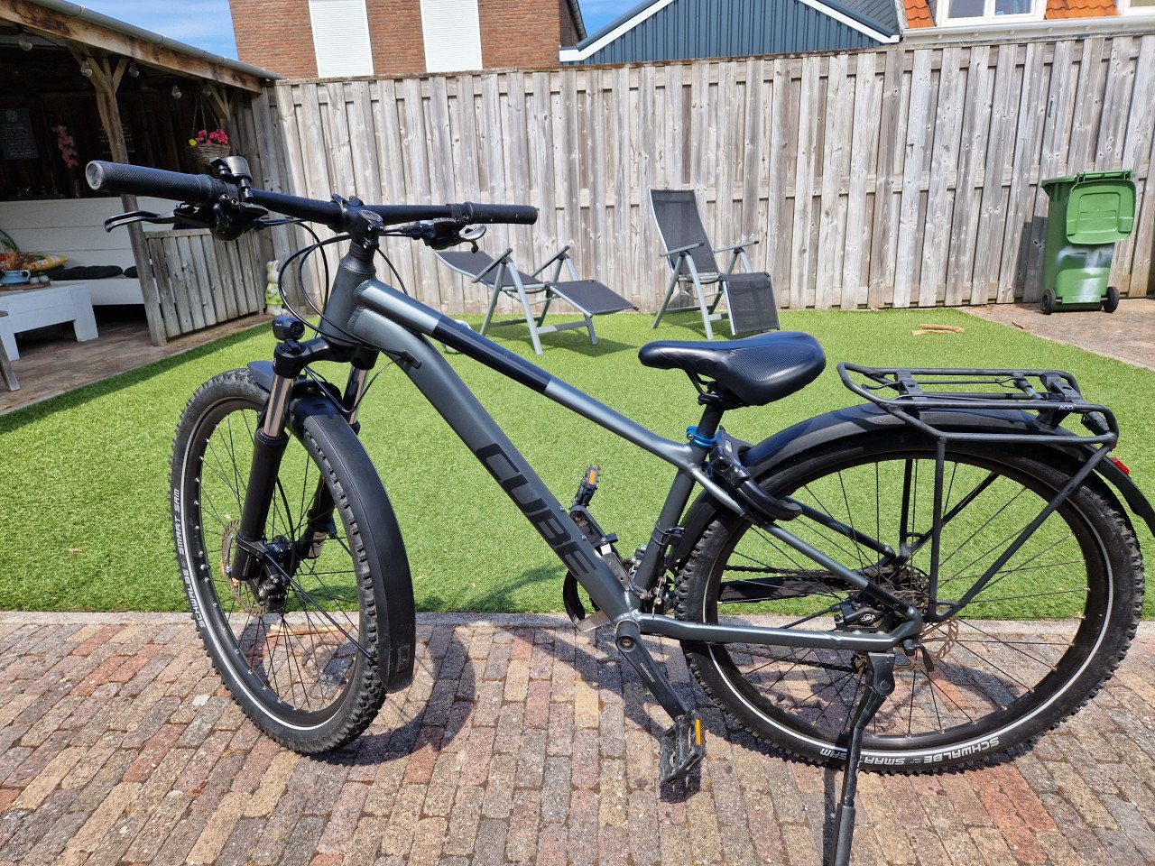 Mountainbike voor naar middelbare school te gaan