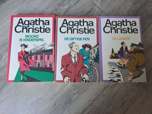 Agatha Christie  - De laagte  - De giftige pen - Moord is kinderspel