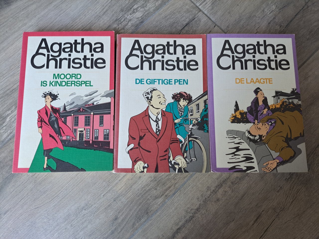 Agatha Christie  - De laagte  - De giftige pen - Moord is kinderspel