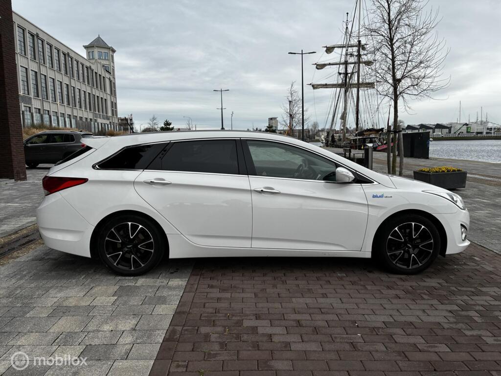 Hyundai i40 Wagon 1.6 GDI Blue i-Drive km180.348 Nap BJ2012