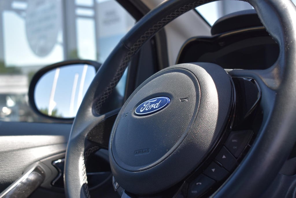 Ford KA 1.2 metal start/stop | airco | radio | lichtmetalen velgen |