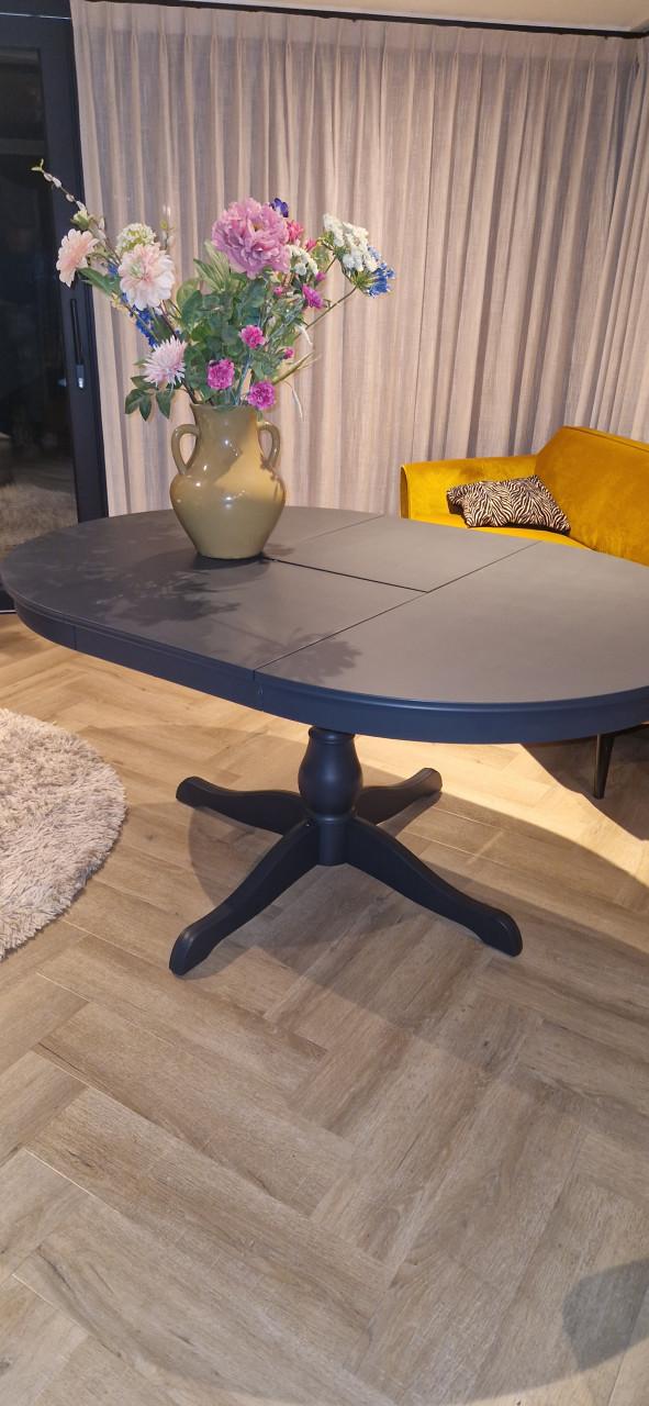 Ronde (uitschuifbare) eettafel