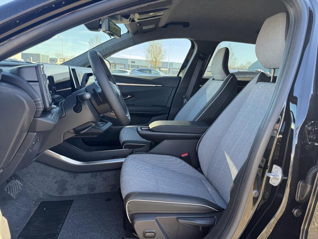 Mitsubishi Eclipse Cross intense+ 87 kwh