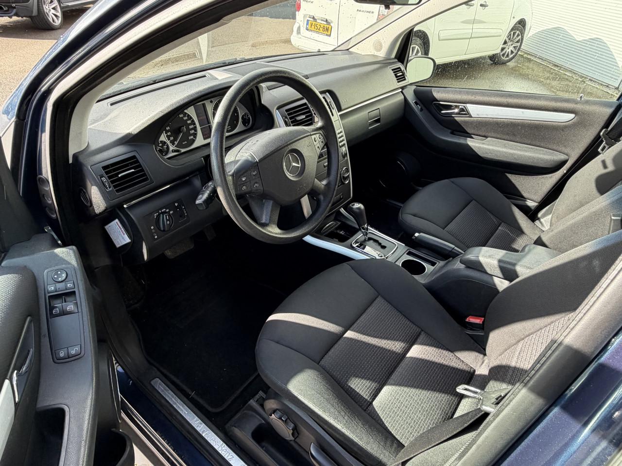 Mercedes B-Klasse 150 Bouwjaar 2006 AUTOMAAT ! ! !