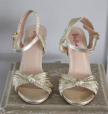 Goudklurige pumps  maat 38