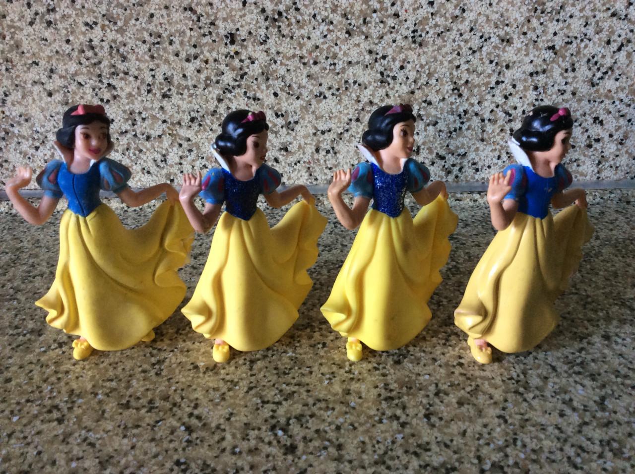 Veel rubber Disney figuurtjes.