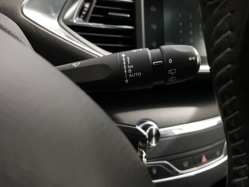 Peugeot 308 sw 1.2 pt-130pk s&s blue l. executive | navigatie | cruise & cl