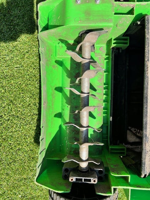 Grasmaaier + grastrimmer + verticuteermachine