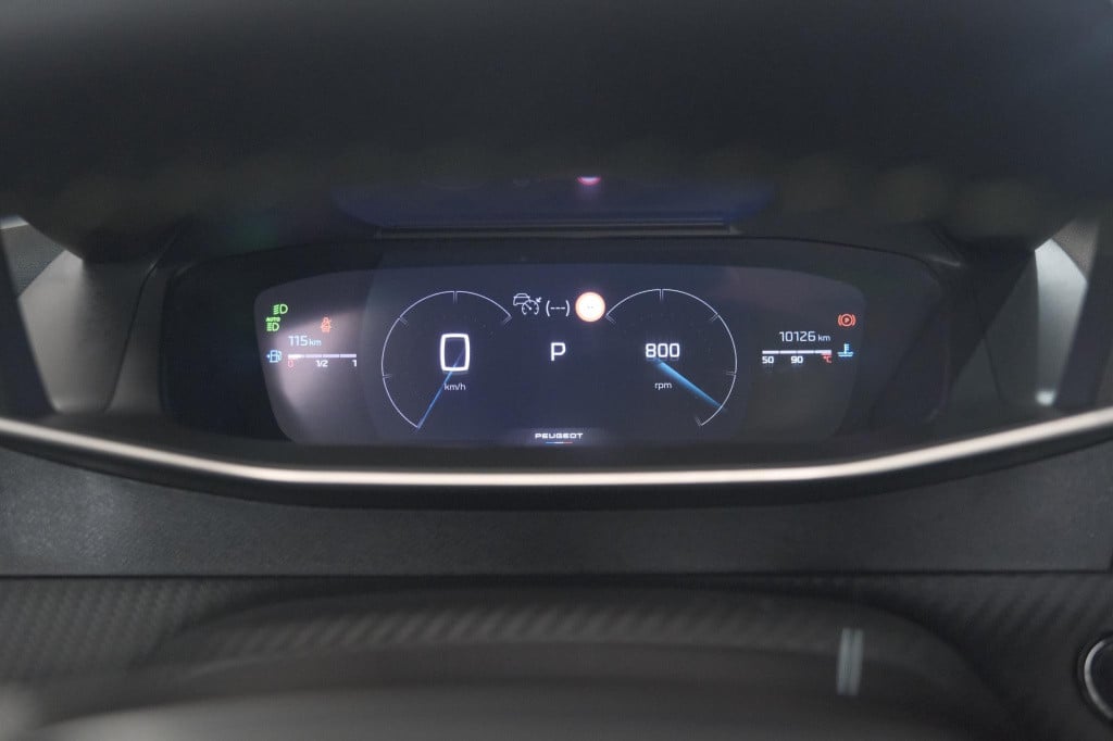 Peugeot 2008 puretech 130 eat8 gt | 360 camera | stoelmassage | adaptieve c