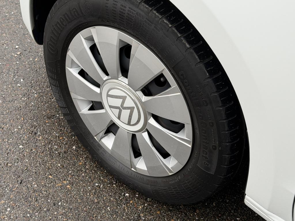 Volkswagen UP! 1.0 5-deurs | bluetooth | airco | nette staat | rijklaar inc