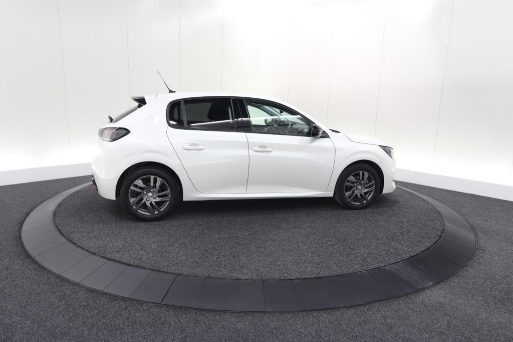 Peugeot 208 puretech 100 eat8 allure pack | camera | apple carplay | parkee