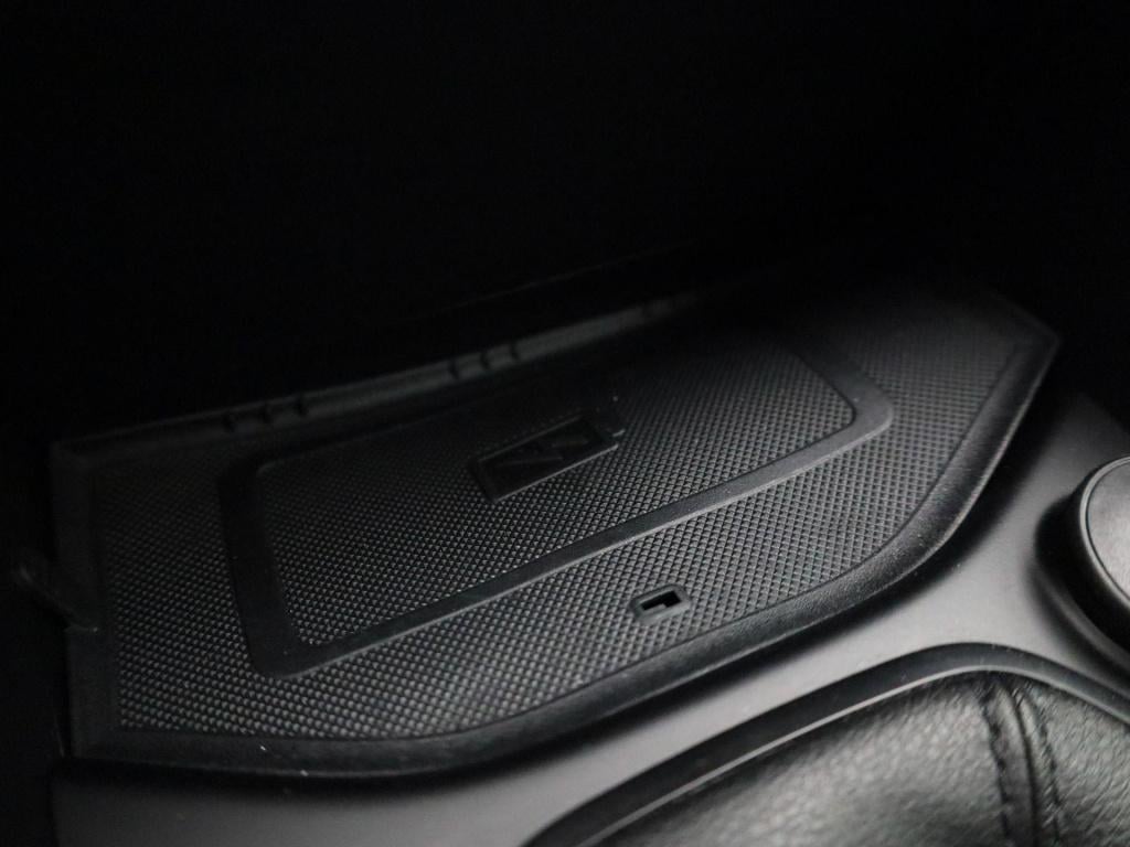 Ford Fiesta 1.0 ecoboost connected navigatie - cruise control - apple carpl