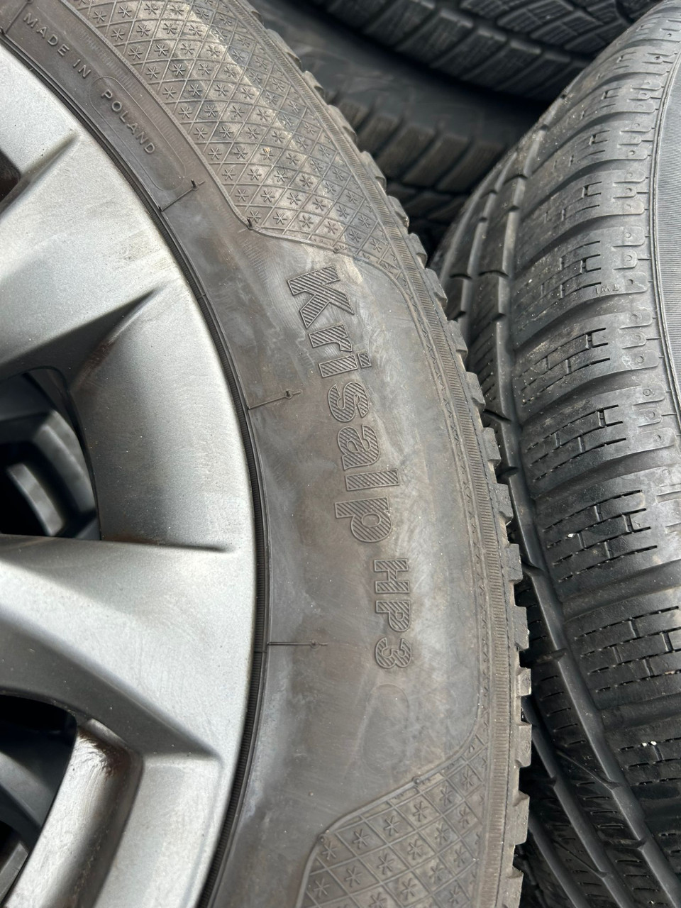 MAZDA ALUMINIUM VELGEN MET KLEBER KRISALPHP3 BANDEN