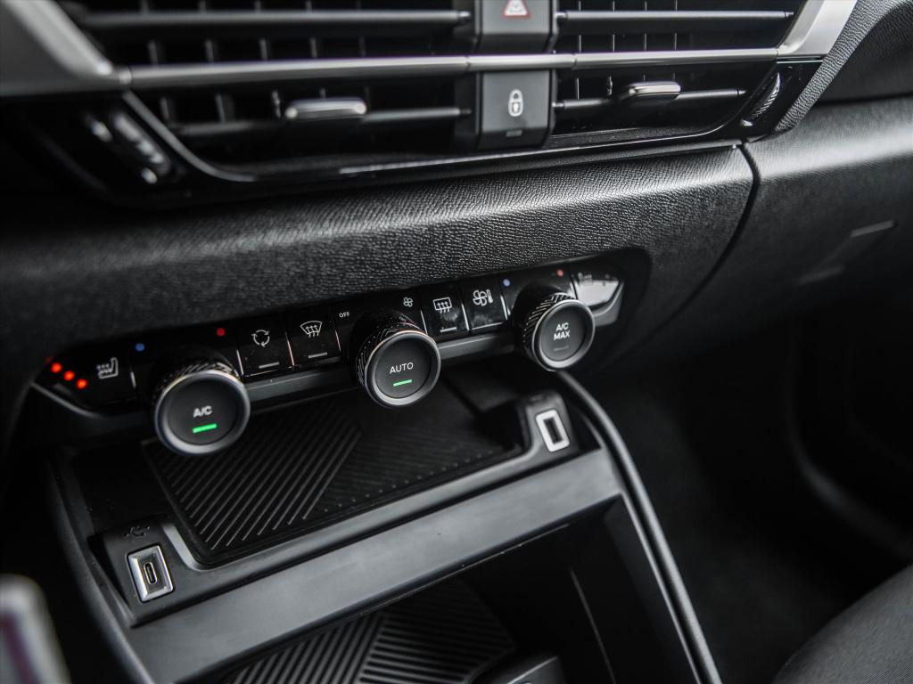 Citroen C4 1.2 puretech 130pk feel automaat | stoelverwarming | navigatie |