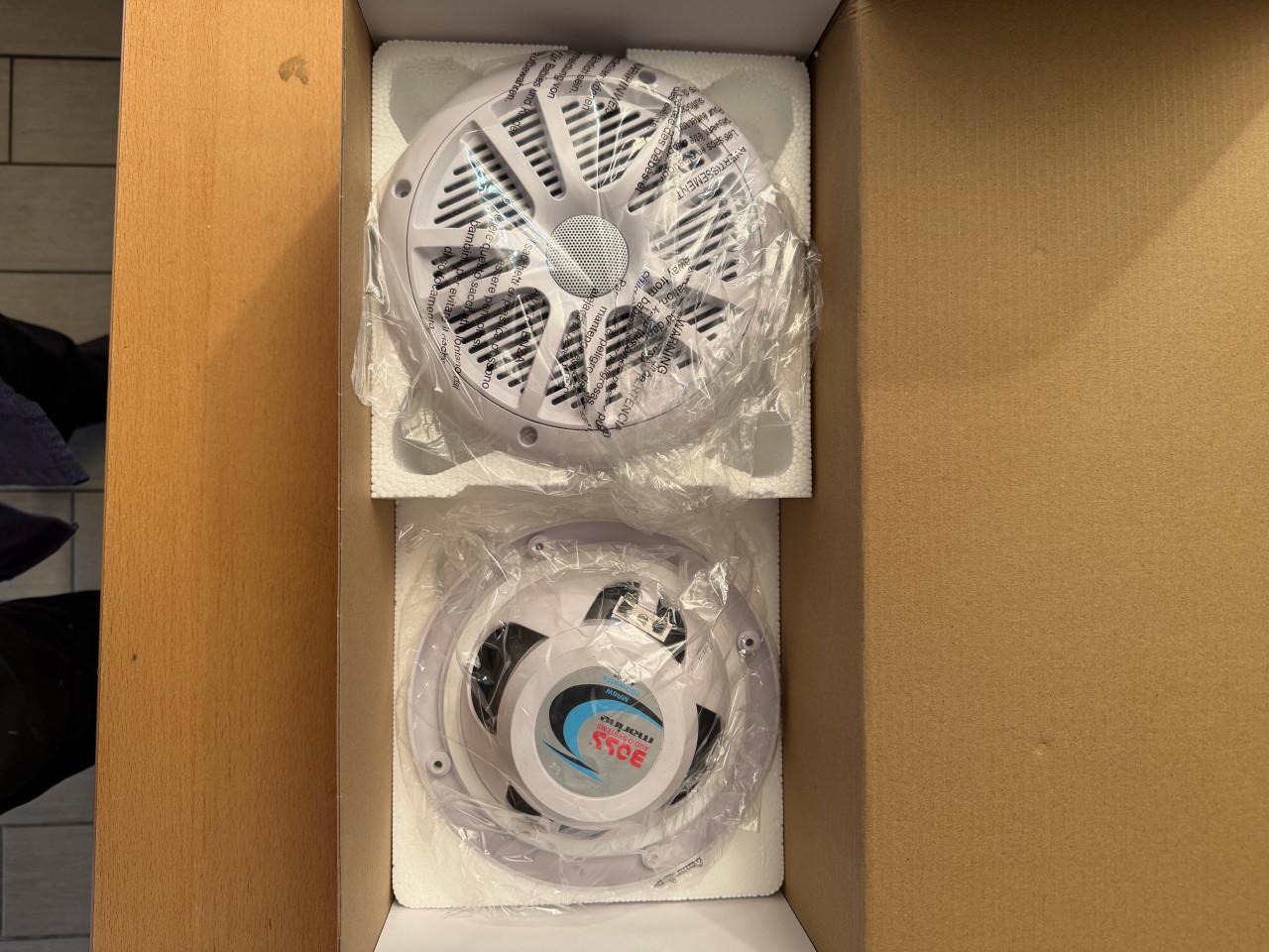 Boss watersport radio