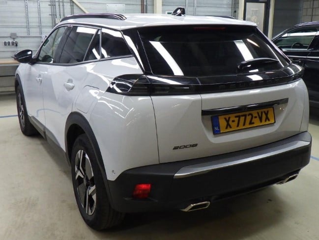 Peugeot 2008 1.2 puretech 130pk eat8 gt