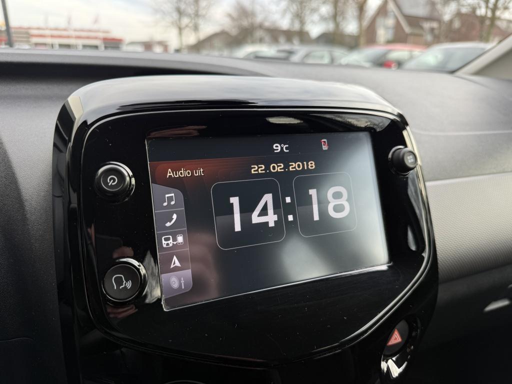 Peugeot 108 1.0 e-vti allure // apple carplay // android auto //