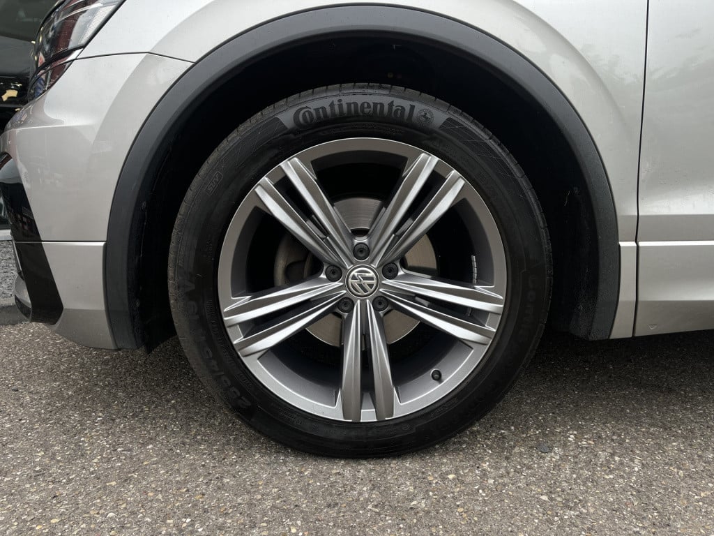 Volkswagen Tiguan 1.4 tsi act r-line | trekhaak | 19'' | virtual cockpit