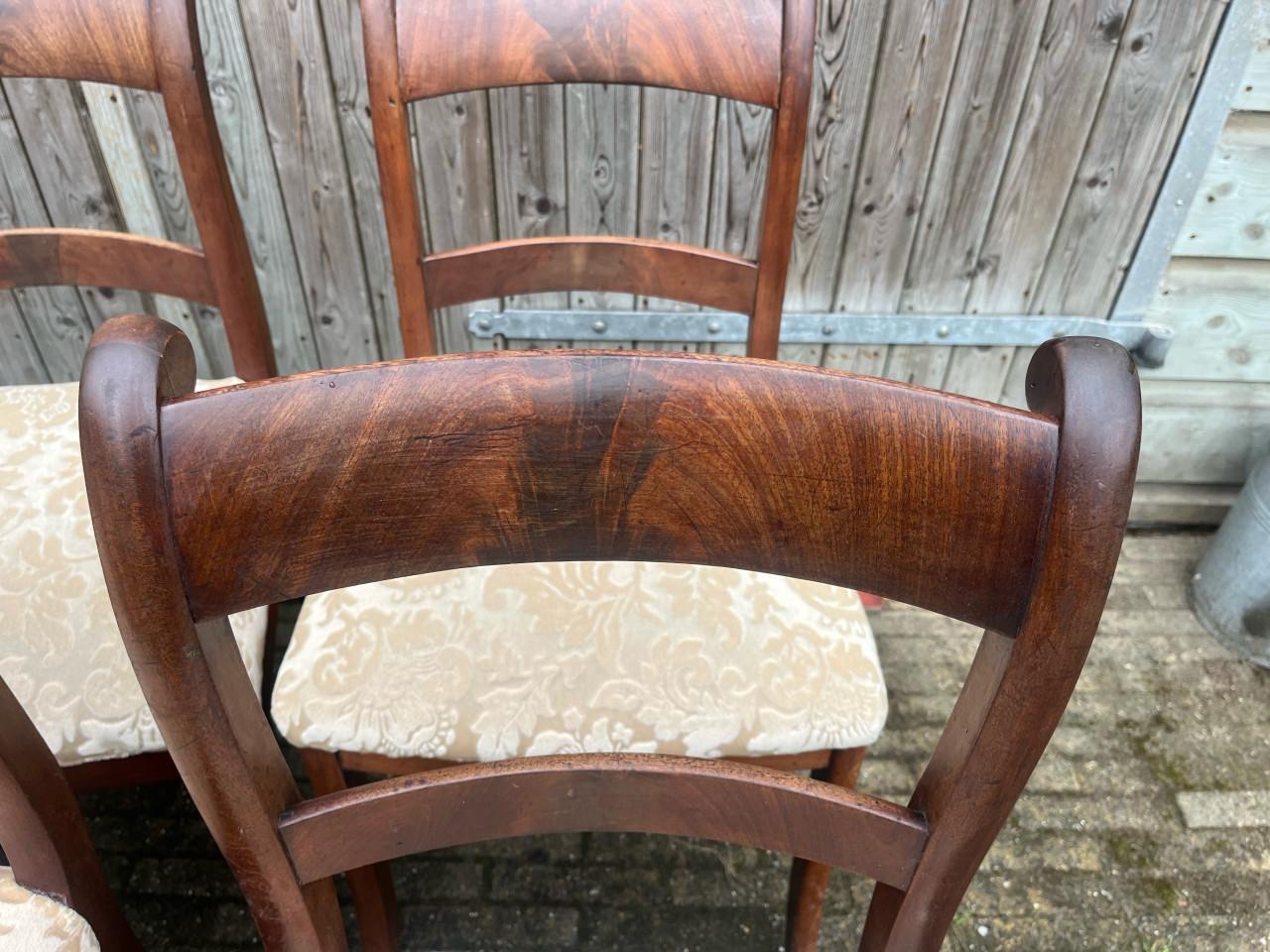 6 eetkamerstoelen