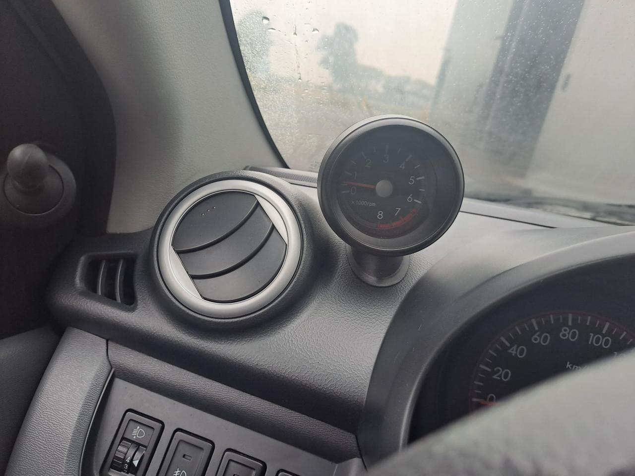 Suzuki Alto 1.0 celebration wit metallic