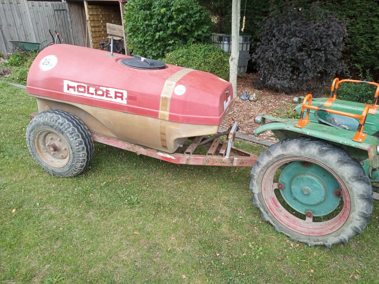 Holder watertank