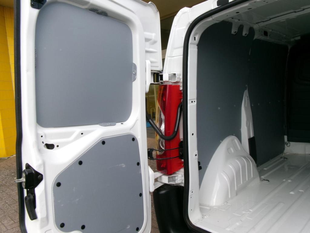 Citroen Jumpy 1.6 hdi l1/h1 airco, cr.control, side-bars