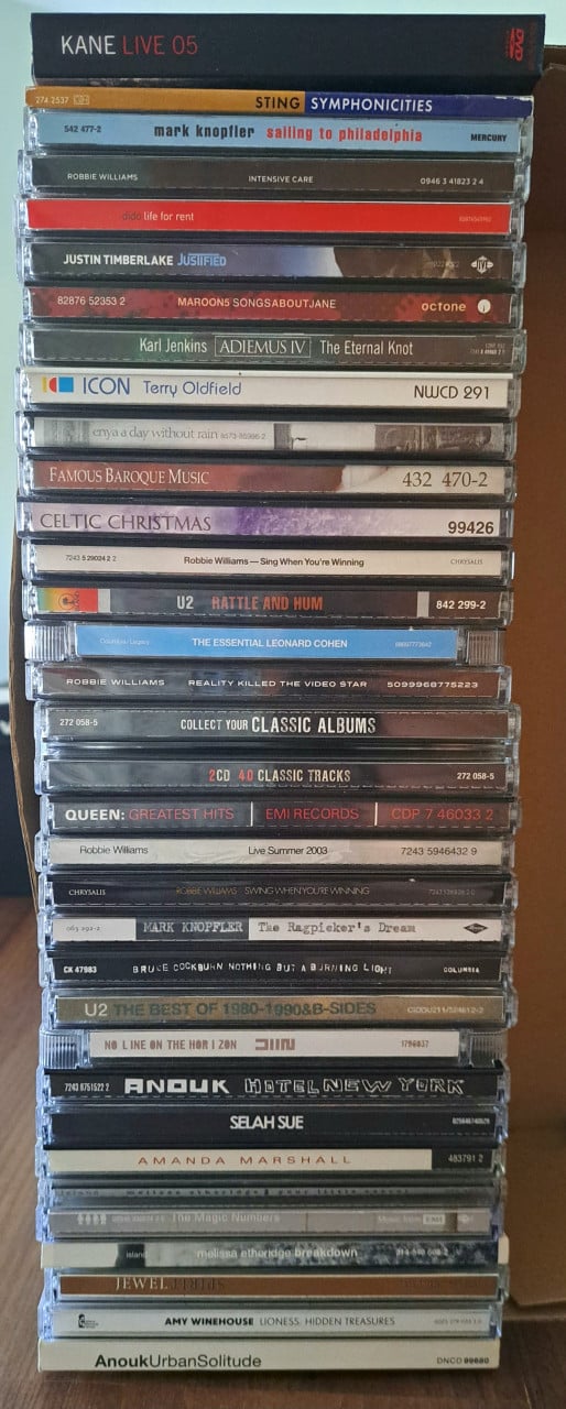 Verzameling van 166 CD's in één koop