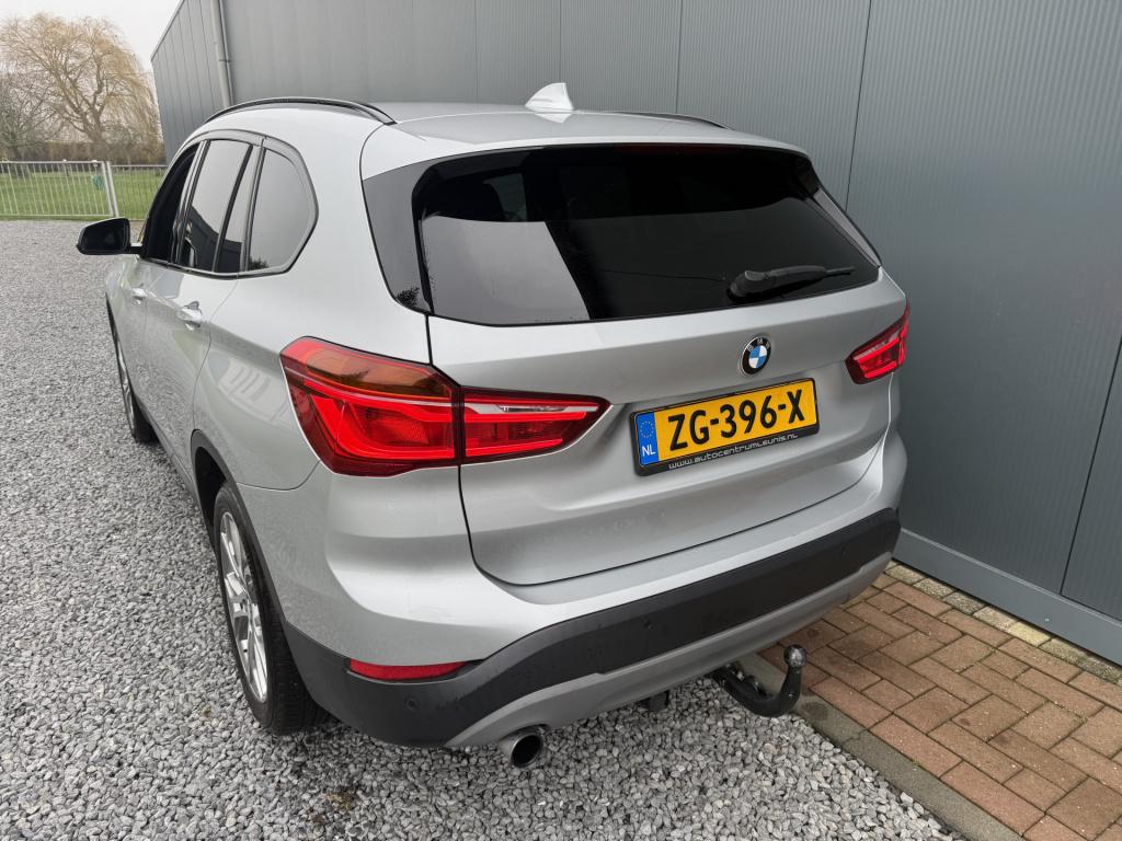 BMW X1 sdrive18i automaat executive sportline