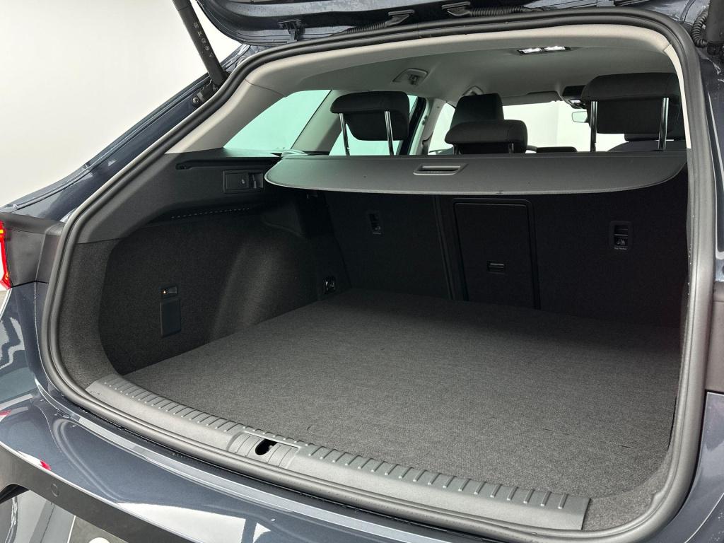 Seat Leon 1.5 tsi ehybrid style business intense 204pk dsg6