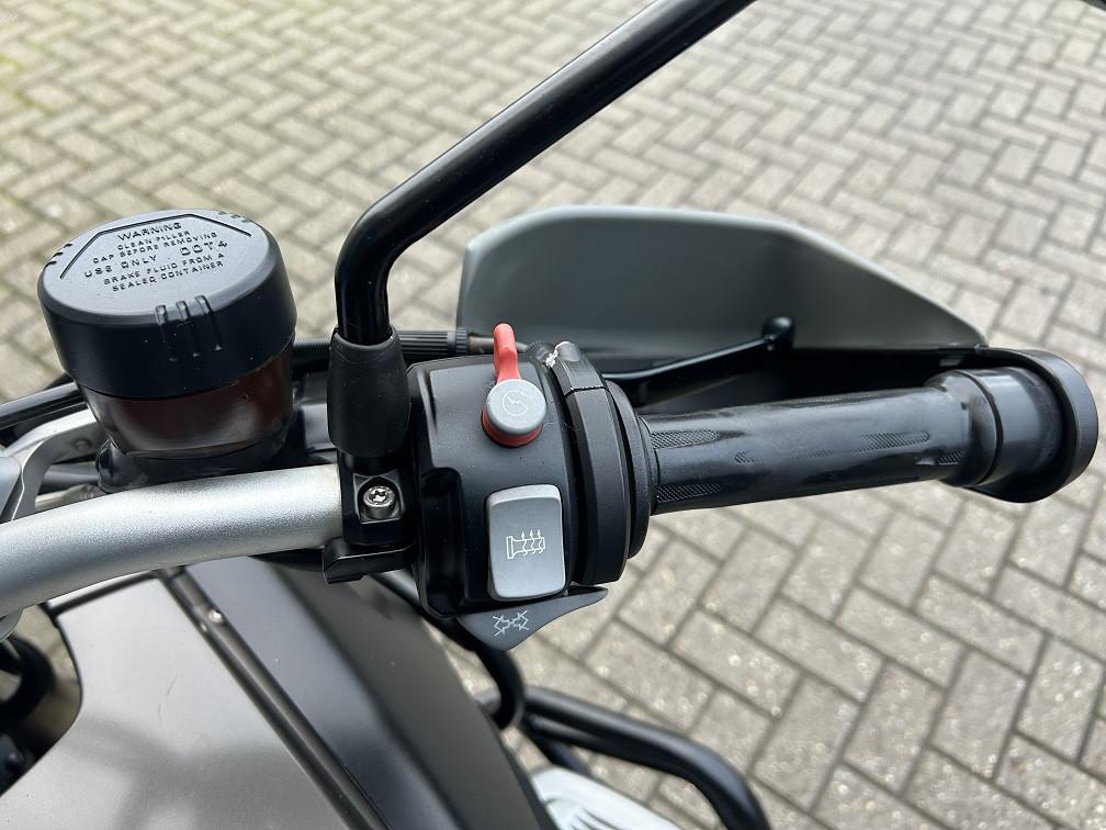 BMW R1200GS uit 2010 met 55dkm, kofferset, valbeugels etc. €7250,-