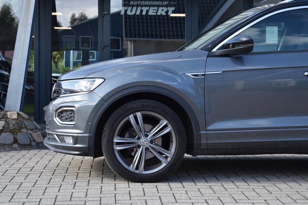 Volkswagen T-roc 1.5 tsi r-line | pano | trekhaak | camera | beats | nap | 