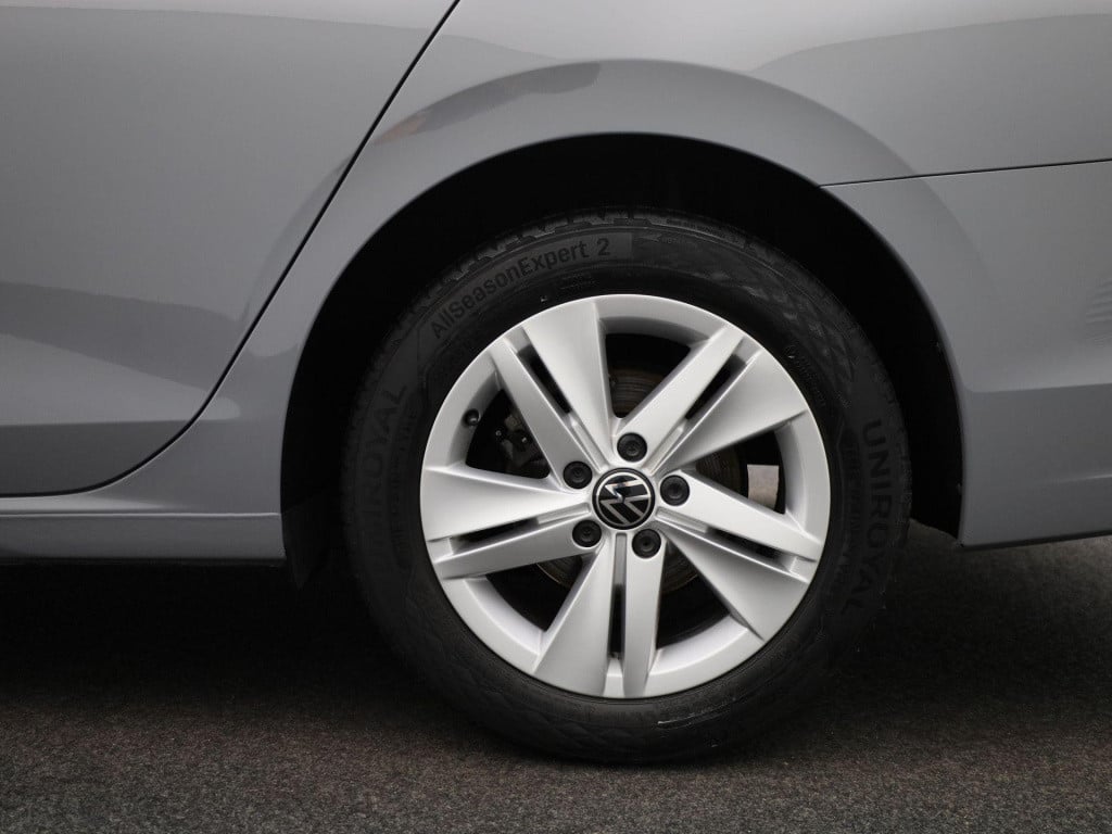 Volkswagen Golf variant 1.0 tsi life | lmv | parkeer sensoren | virtual coc