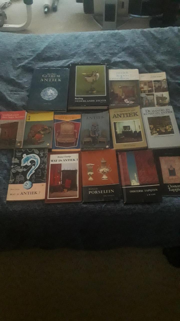 Boeken over antiek