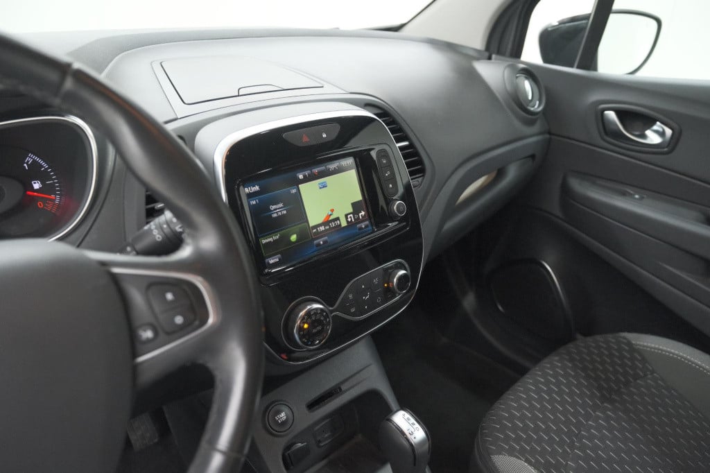 Renault Captur tce 120 bose | camera | dodehoekdetectie | navigatie | stoel