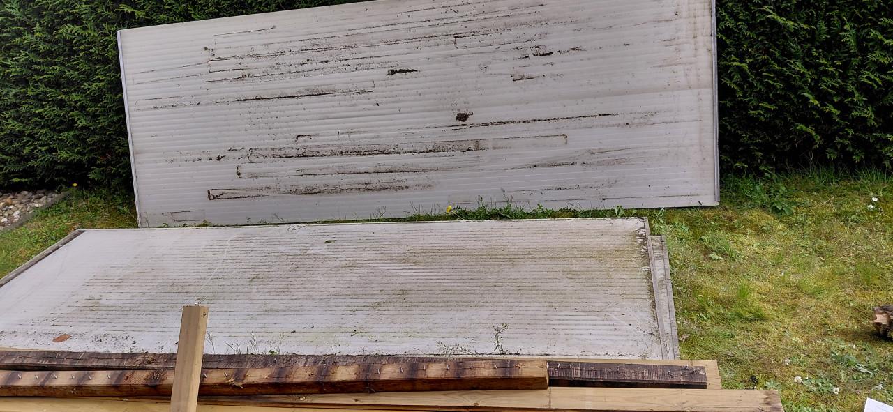 Gratis polycarbonaat dakplaten af te halen.