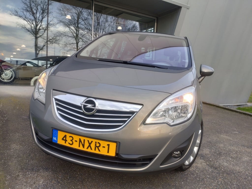 Opel Meriva 1.4i turbo cosmo